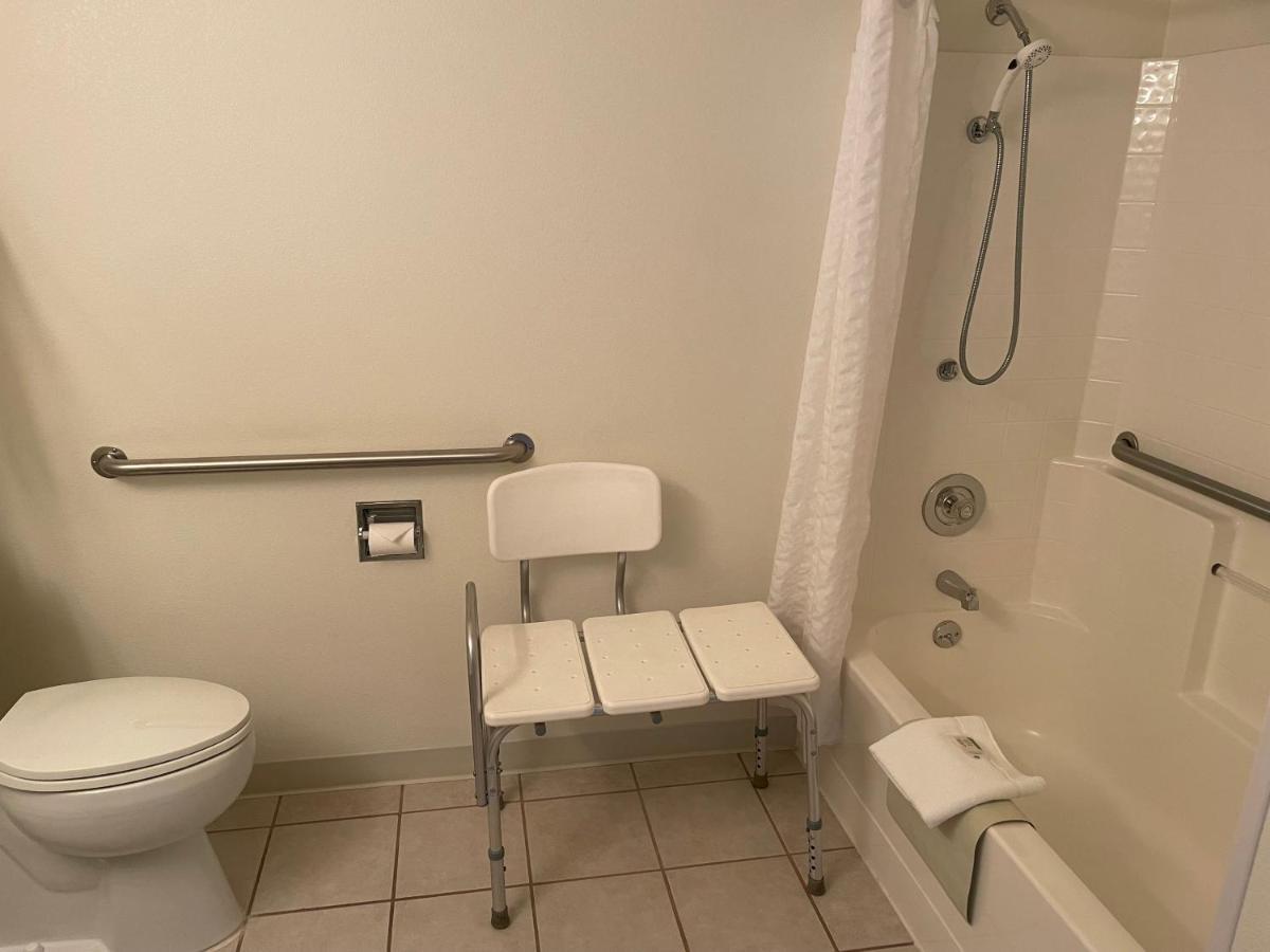 Super 8 By Wyndham Montpelier Ξενοδοχείο Εξωτερικό φωτογραφία